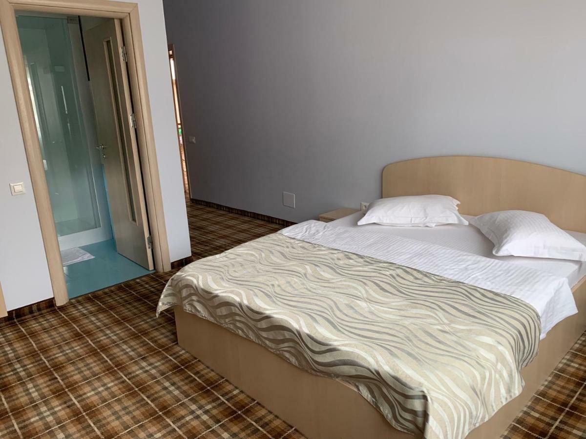 Hotel Vila Curcubeu Buşteni Exteriér fotografie