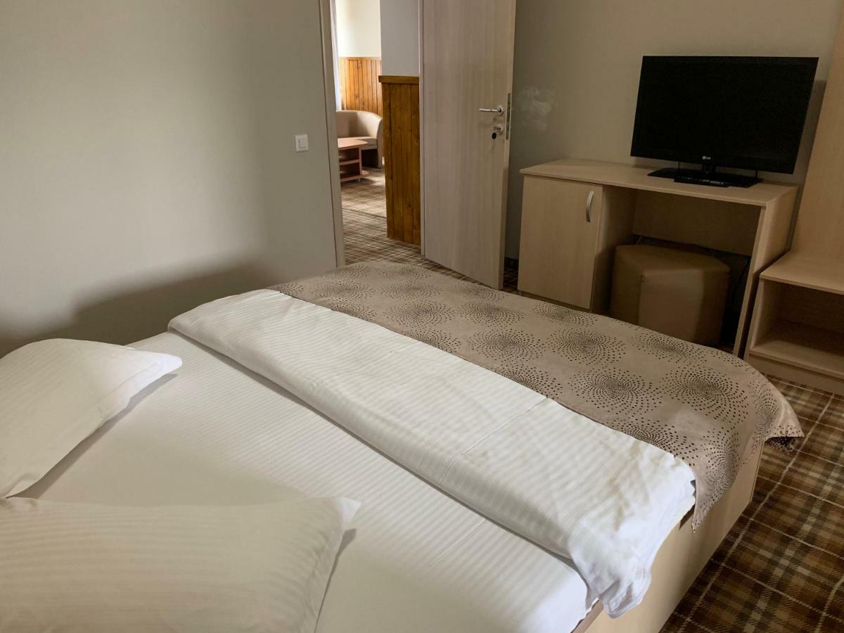 Hotel Vila Curcubeu Buşteni Exteriér fotografie