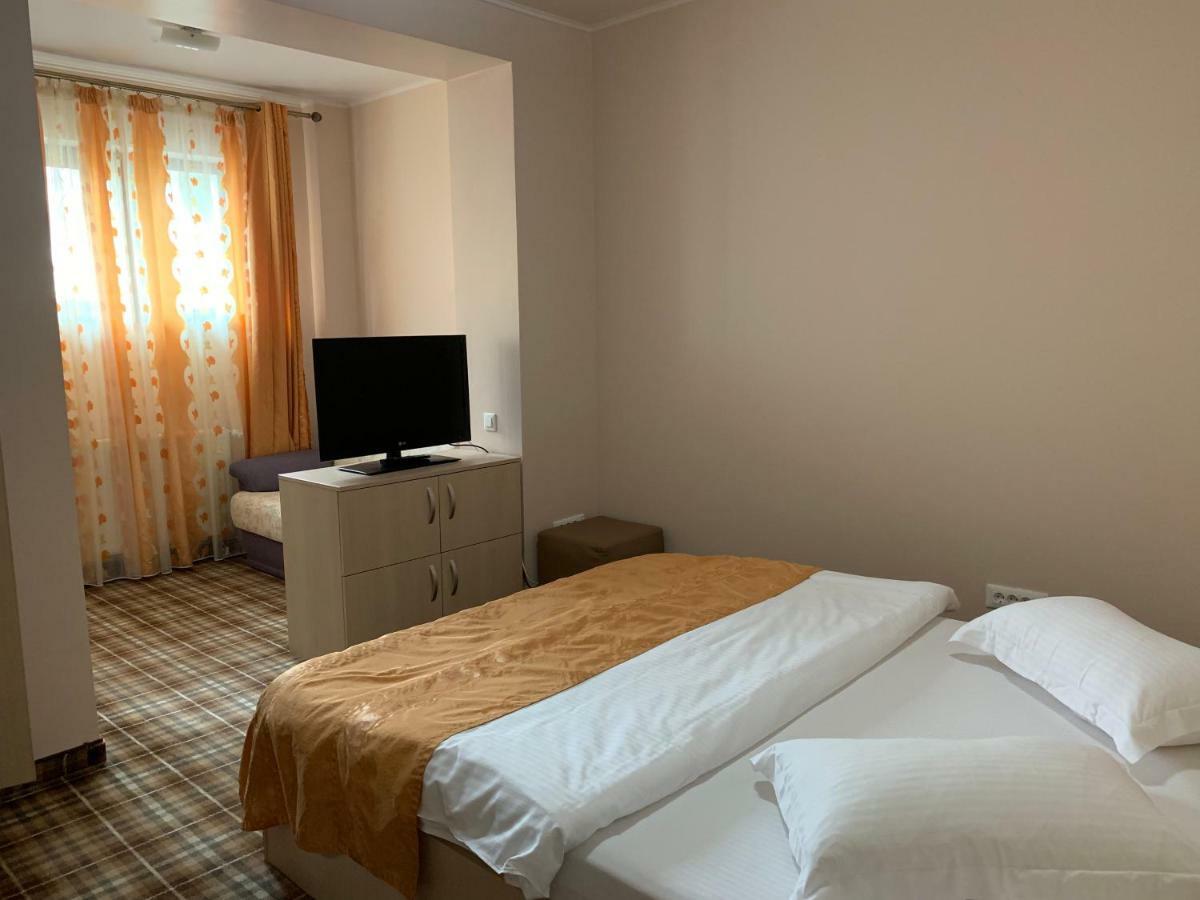 Hotel Vila Curcubeu Buşteni Exteriér fotografie