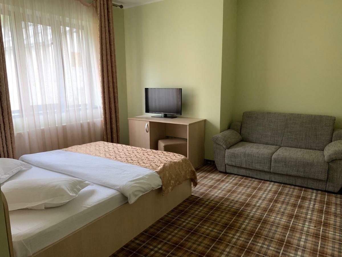 Hotel Vila Curcubeu Buşteni Exteriér fotografie