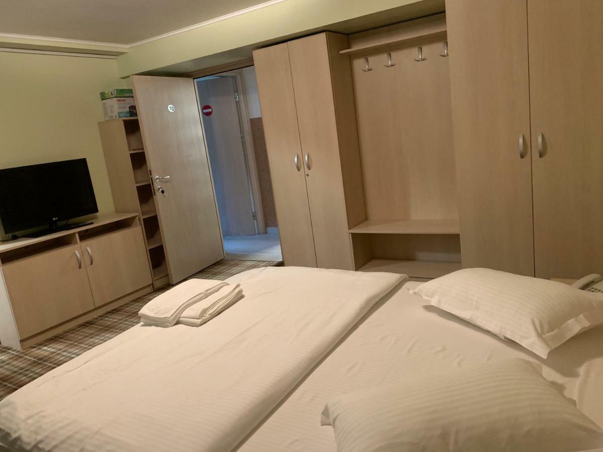 Hotel Vila Curcubeu Buşteni Exteriér fotografie